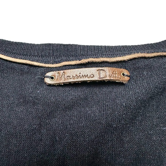 Massimo Dutti | Men | Black Cotton Cashmere Blend V-Neck Sweater | Large - Picture 7 of 9